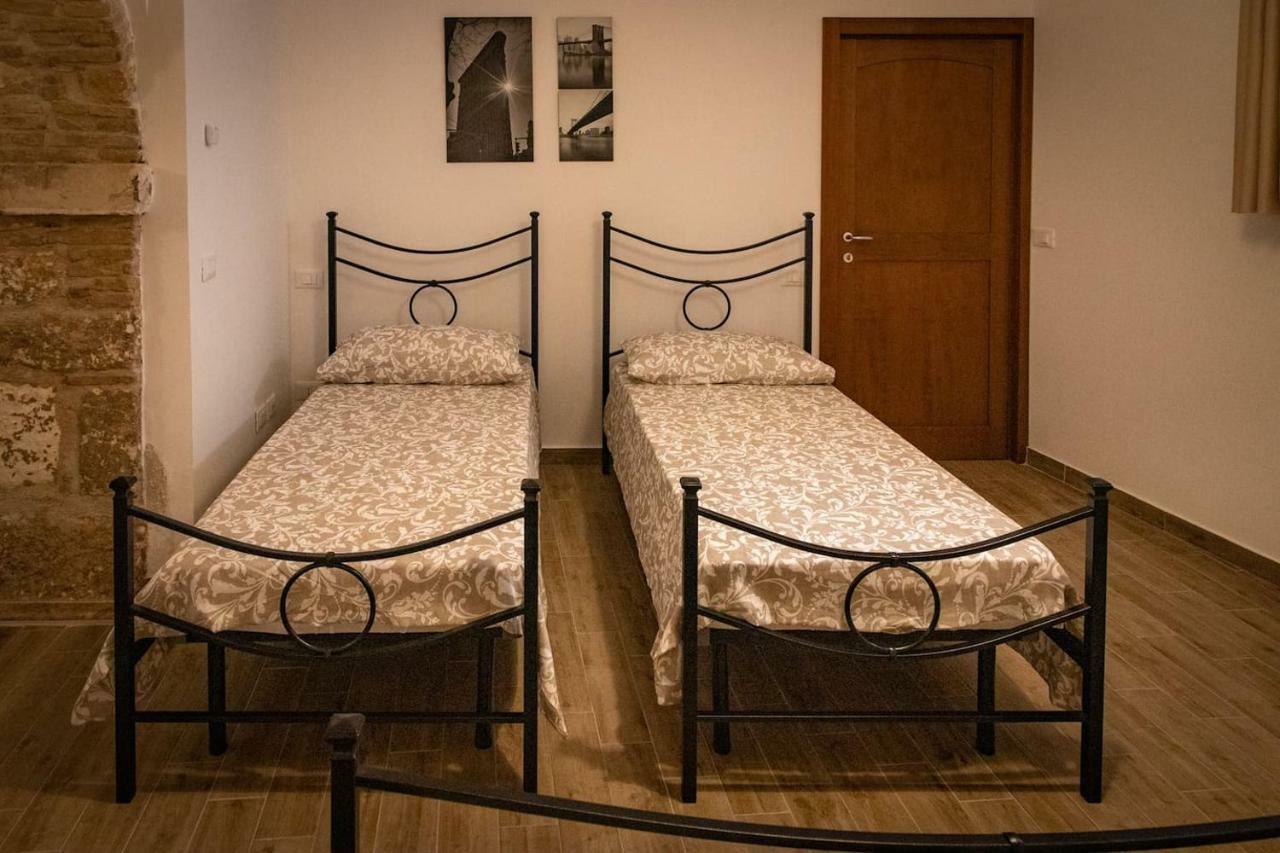 Casa Concerie Quattro Apartment Сулмона Екстериор снимка